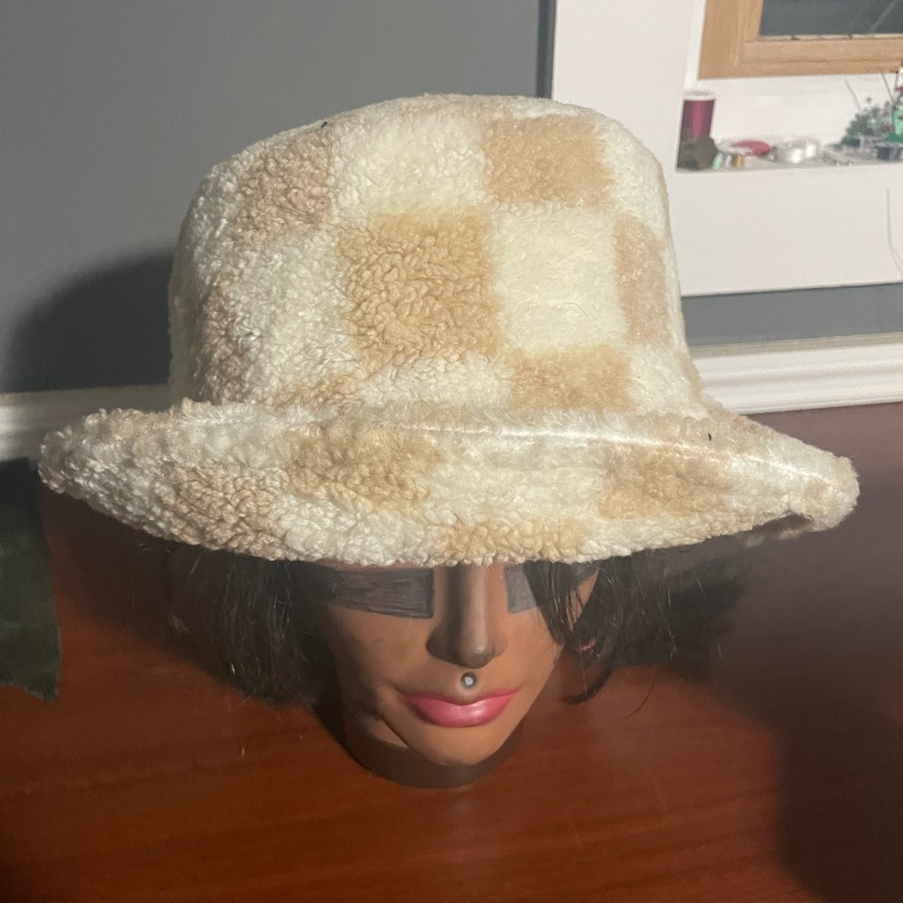 Bucket hat - Picture 1 of 4